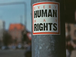 12. Sınıf İngilizce 3. Ünite: Human Rights Konu Anlatımı ve Kelimeleri